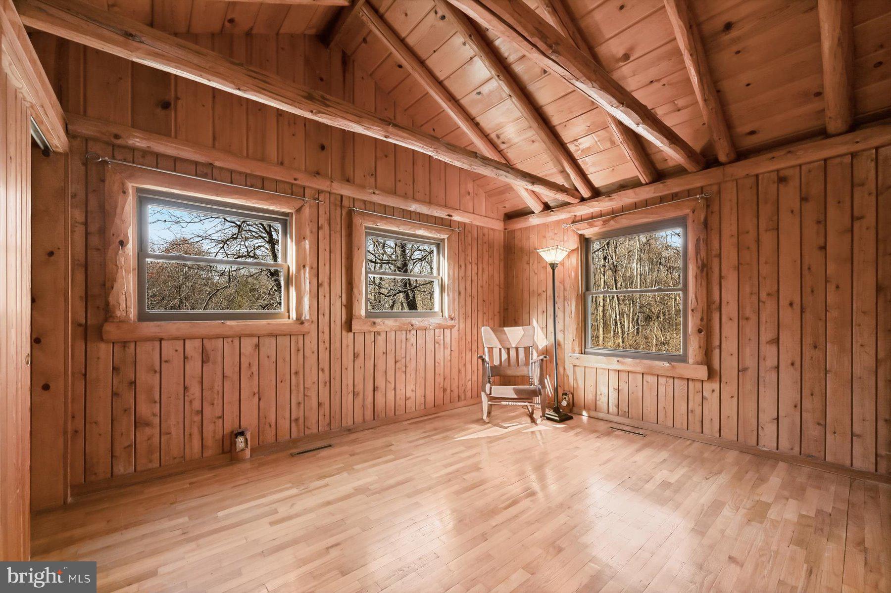 7605 Stewart Hill Road Adamstown, MD 21710 - Photo 118 of 139 2nd bedroom upper level- so much character