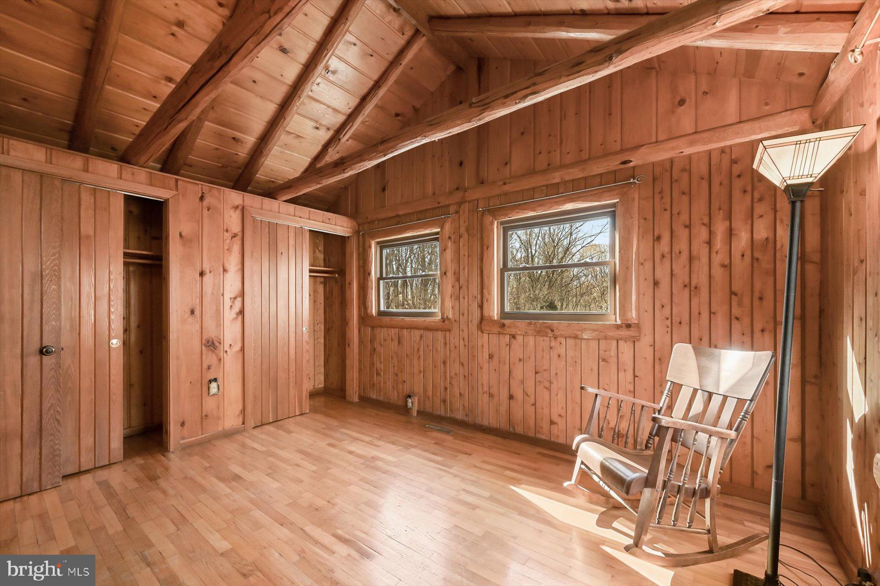 7605 Stewart Hill Road Adamstown, MD 21710 - Photo 119 of 139 2nd bedroom w/2 closets, cedar beams