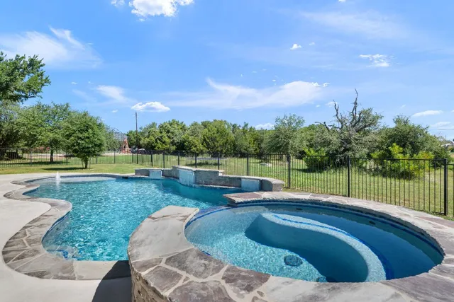 $695,000 | 416 Buffalo Trail, Liberty Hill, TX 78642