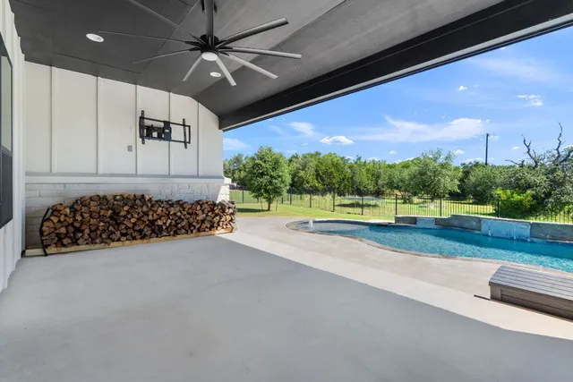 $695,000 | 416 Buffalo Trail, Liberty Hill, TX 78642