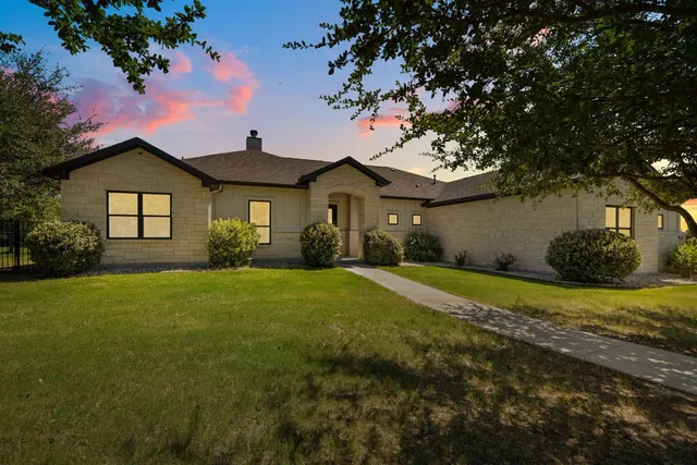 $695,000 | 416 Buffalo Trail, Liberty Hill, TX 78642