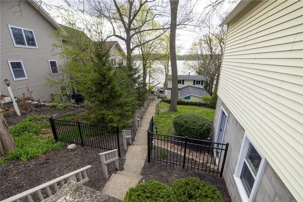 $879,900 | 4338 East Lake Road, Livonia, NY 14487