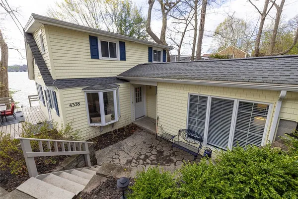 $879,900 | 4338 East Lake Road, Livonia, NY 14487