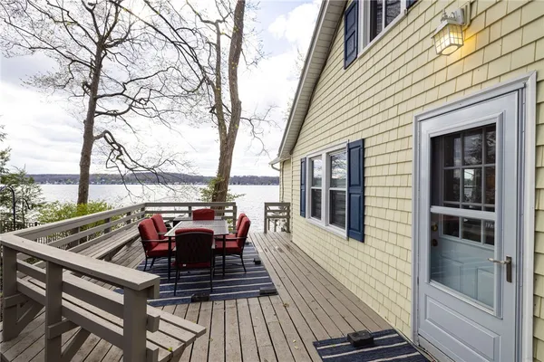 $879,900 | 4338 East Lake Road, Livonia, NY 14487