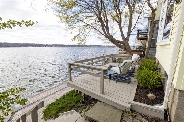 $879,900 | 4338 East Lake Road, Livonia, NY 14487