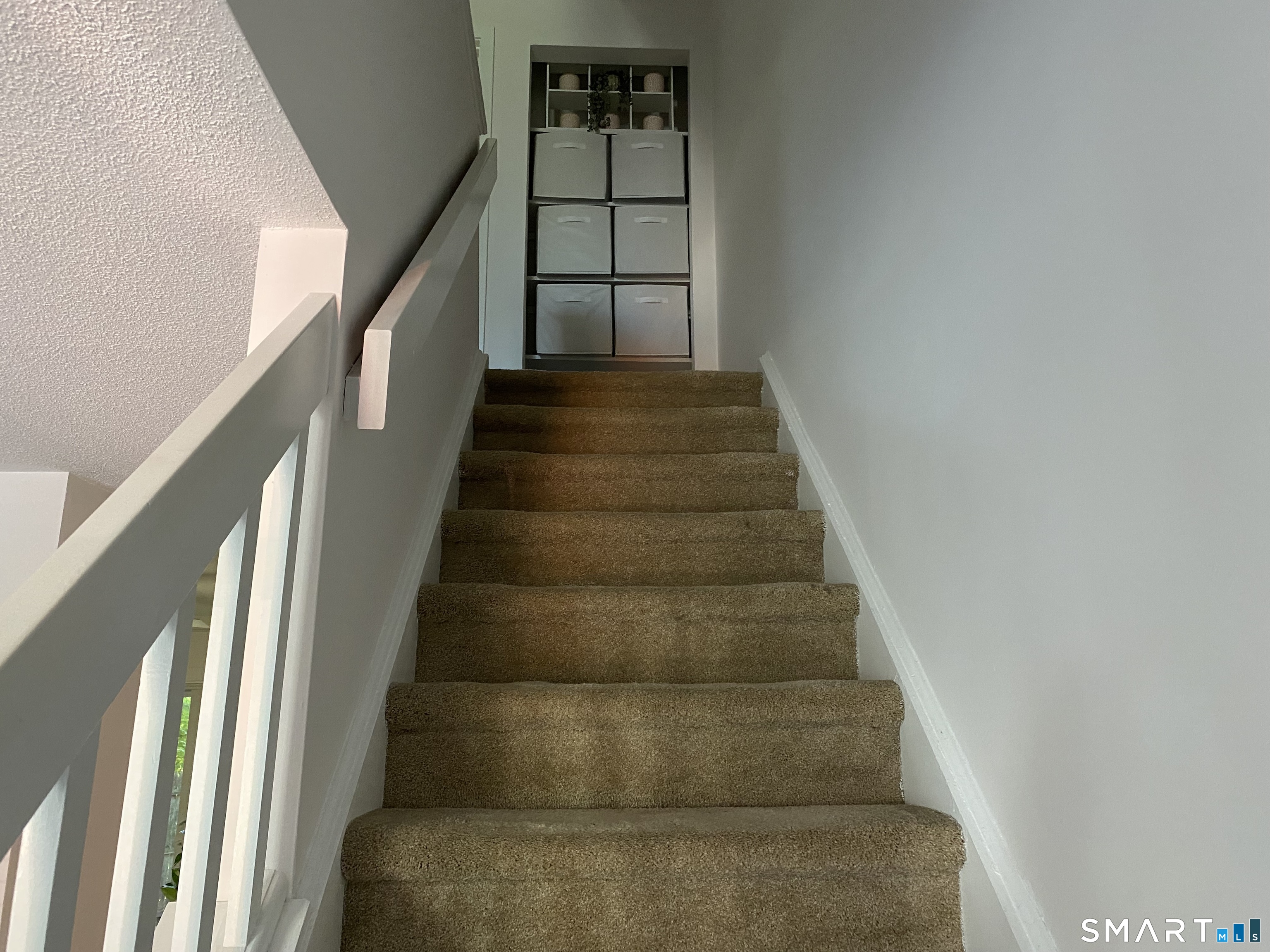 585 Park Road, Unit 58 Waterbury, CT 06708 - Photo 11 of 23 Up to second floor