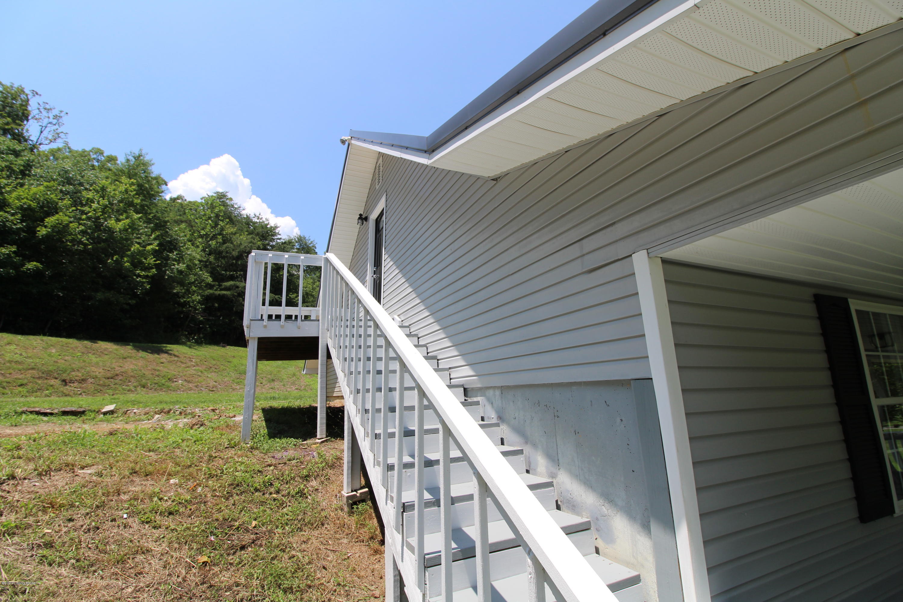 515 Masden Road Boston, KY 40107 - Photo 5 of 35 009