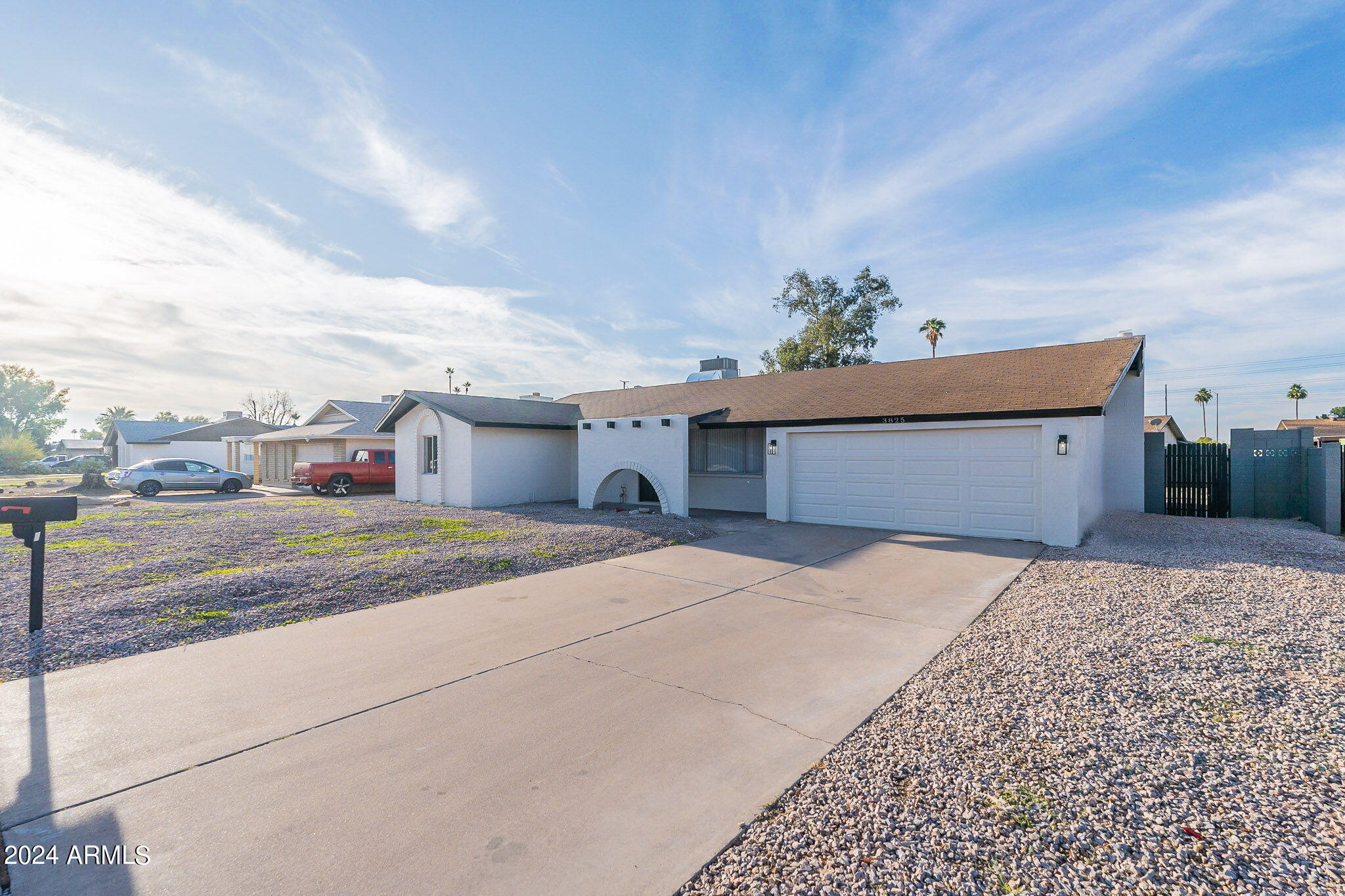 3825 West Dalphin Road Phoenix, AZ 85051 - Photo 3 of 45 3-web-or-mls-Dalphin-3