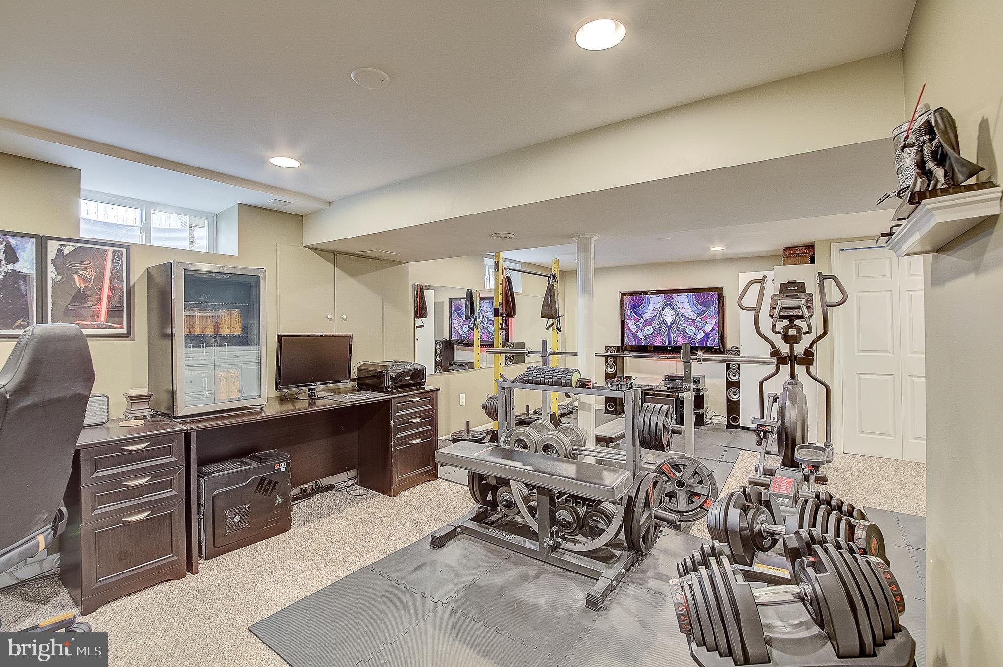 4 Yorkshire Road Hamilton, NJ 08610 - Photo 33 of 42
