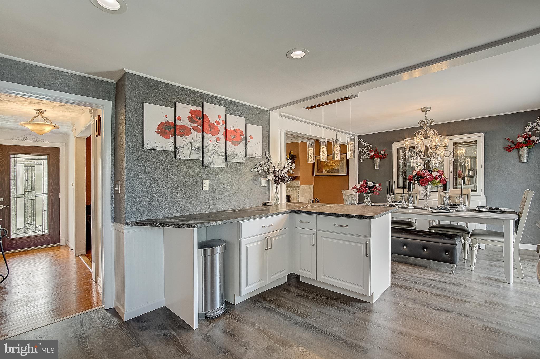 4 Yorkshire Road Hamilton, NJ 08610 - Photo 5 of 42