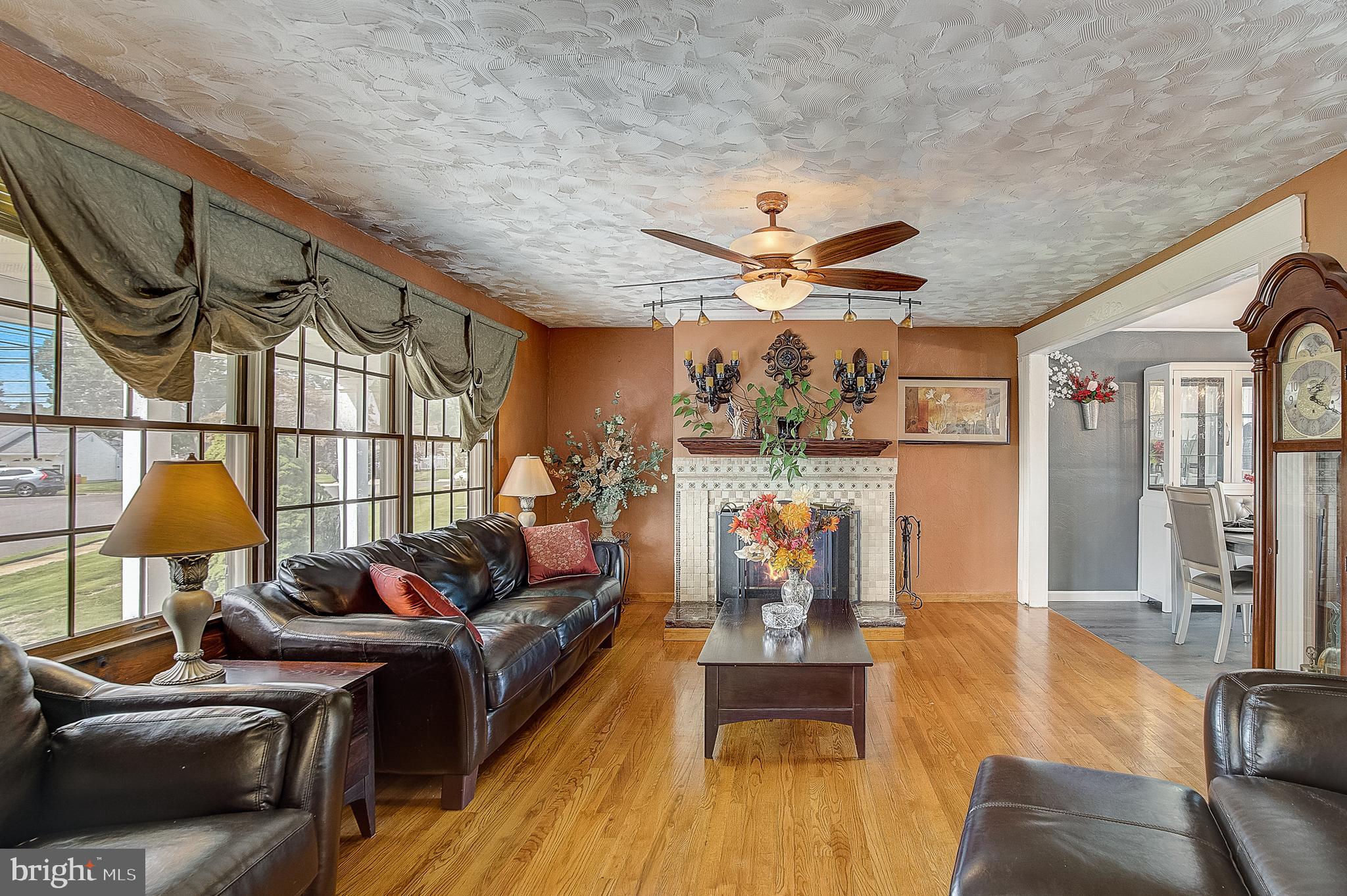 4 Yorkshire Road Hamilton, NJ 08610 - Photo 10 of 42