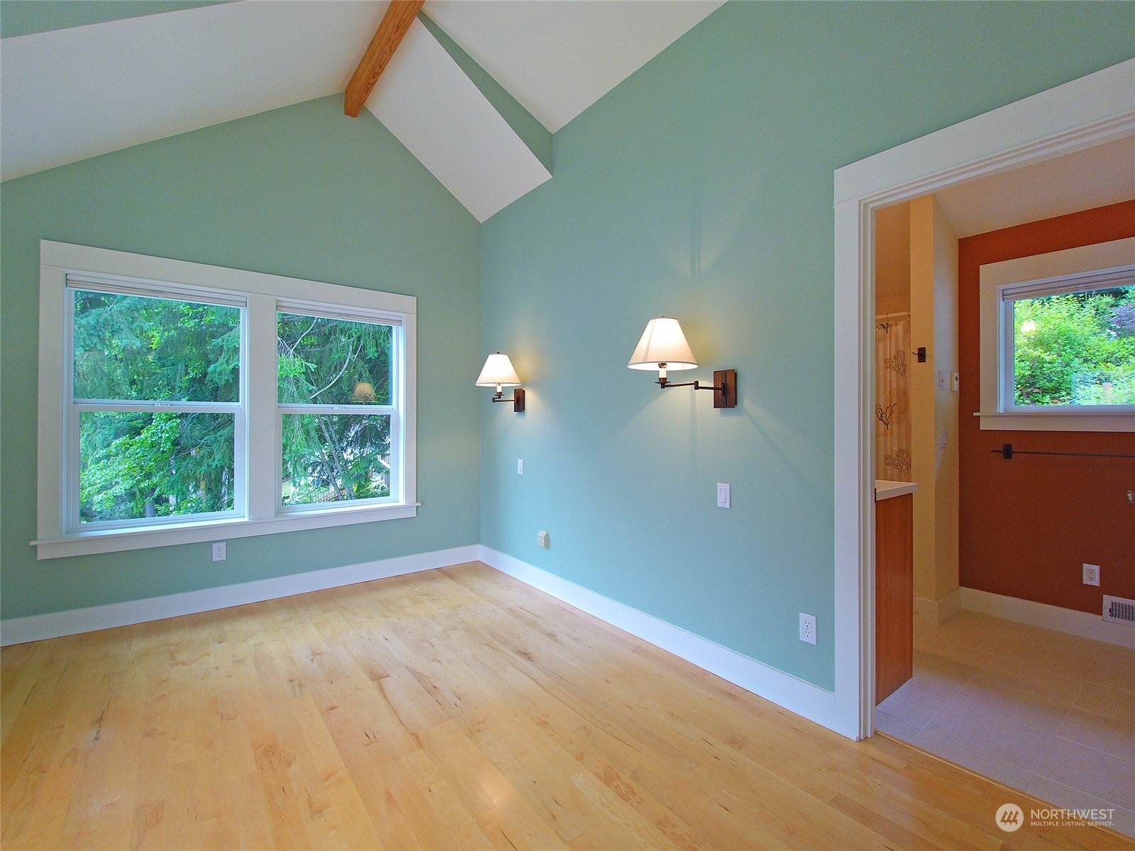 308 Lake Sutherland Road Port Angeles, WA 98363 - Photo 13 of 40 an empty room with a window