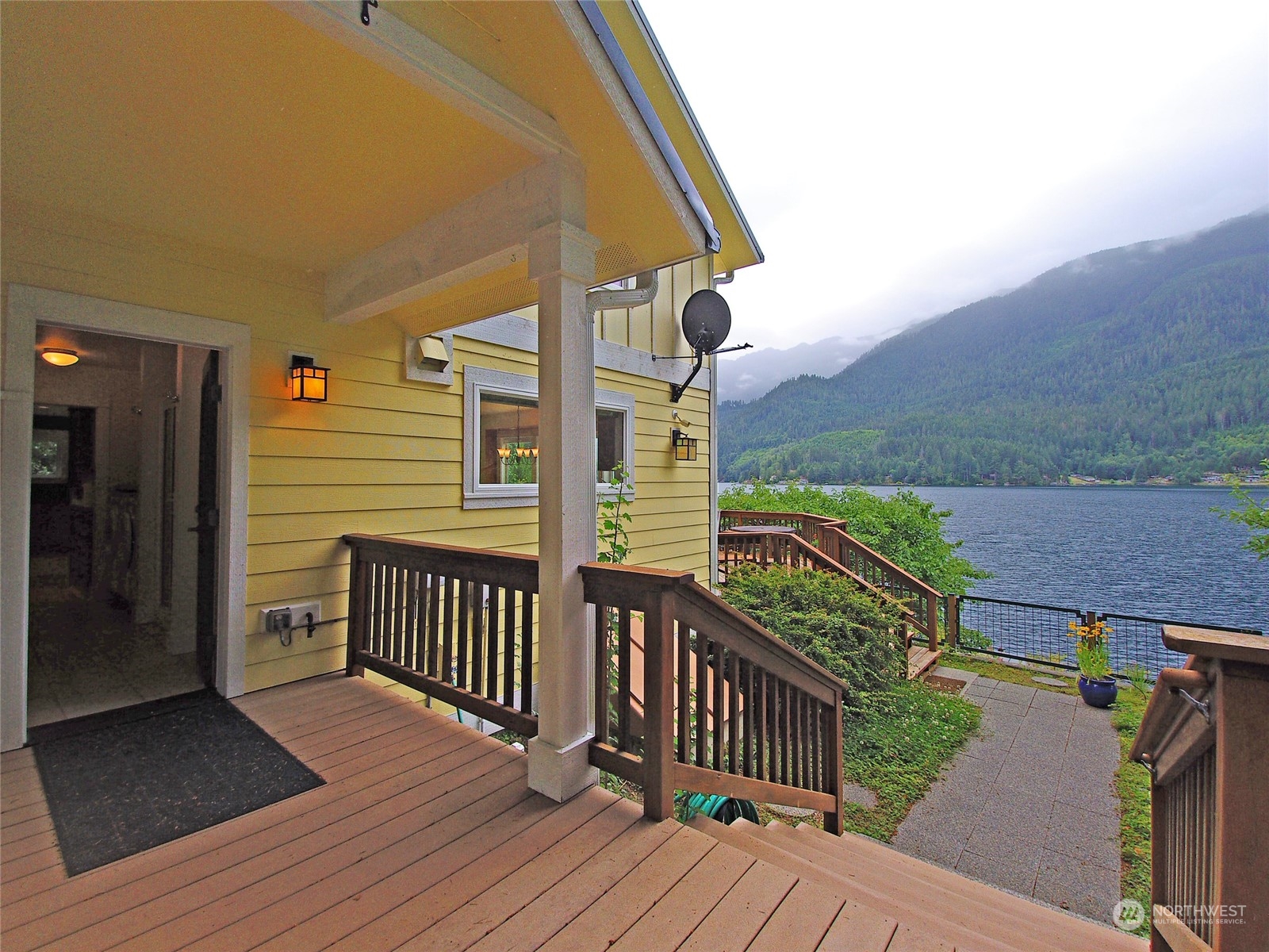 308 Lake Sutherland Road Port Angeles, WA 98363 - Photo 23 of 40 a view of a pathway of a house