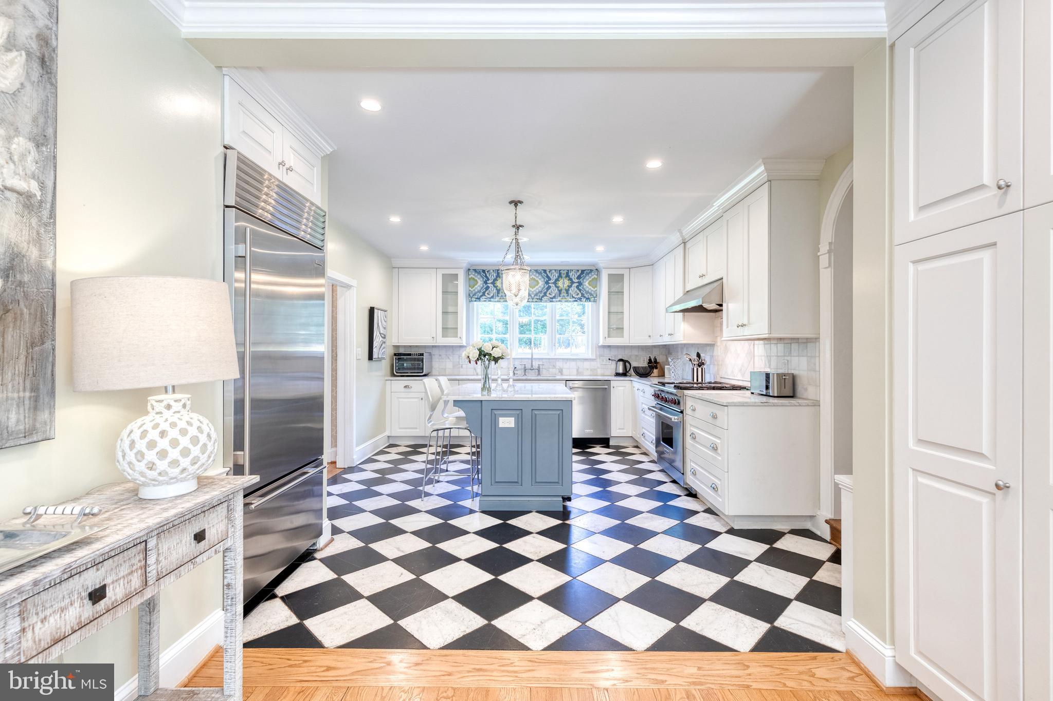 114 Castlewood Road Baltimore, MD 21210 - Photo 13 of 63 Gallery Image 13