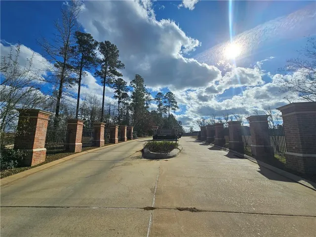 $650,000 | 0 Richfield Place, Pineville, LA 71360