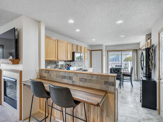 $245,000 | 5091 149th Street North, Unit 1, Hugo, MN 55038