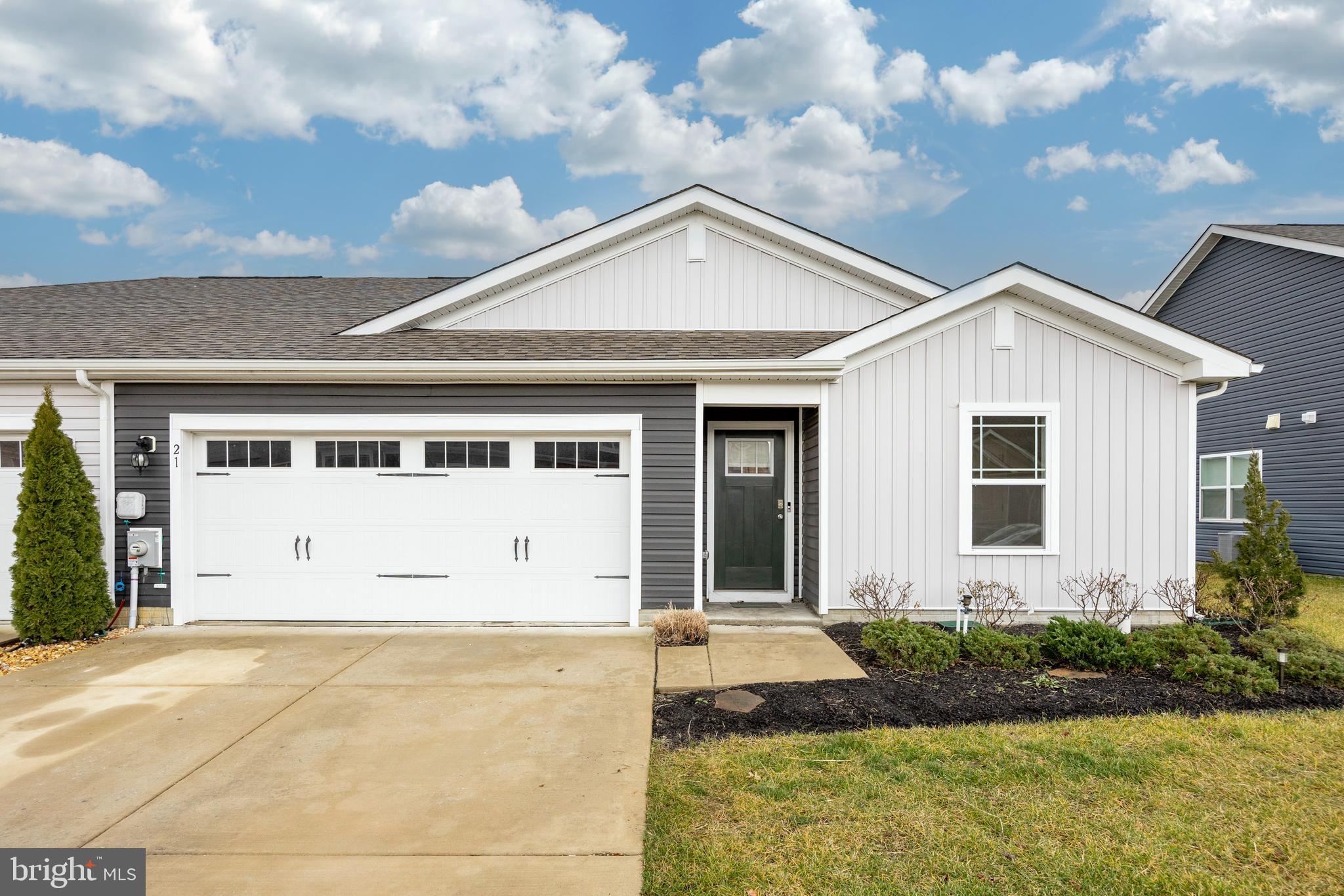 21 Clipper Street Smyrna, DE 19977 - Photo 1 of 39 a front view of a house with garden