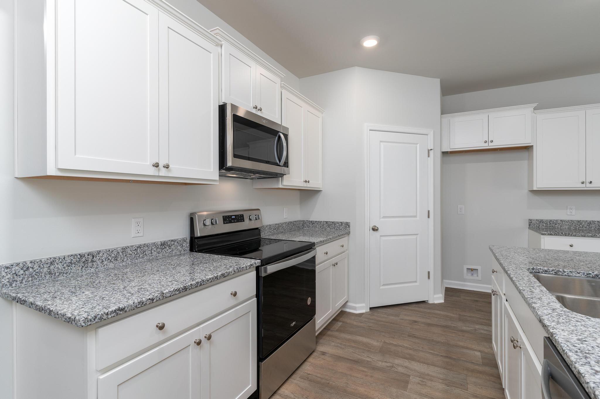 131 William Clark Boulevard Santee, SC 29142 - Photo 5 of 23 Kitchen 2