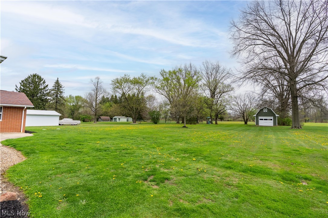 300 Homeworth Road Alliance, OH 44601 - Photo 33 of 41