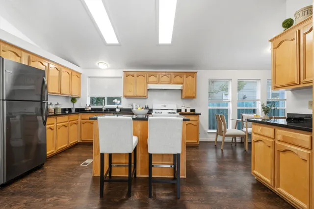 $1,498,000 | 416 Lee Avenue, Half Moon Bay, CA 94019