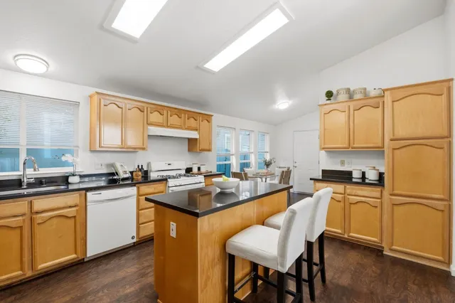 $1,498,000 | 416 Lee Avenue, Half Moon Bay, CA 94019