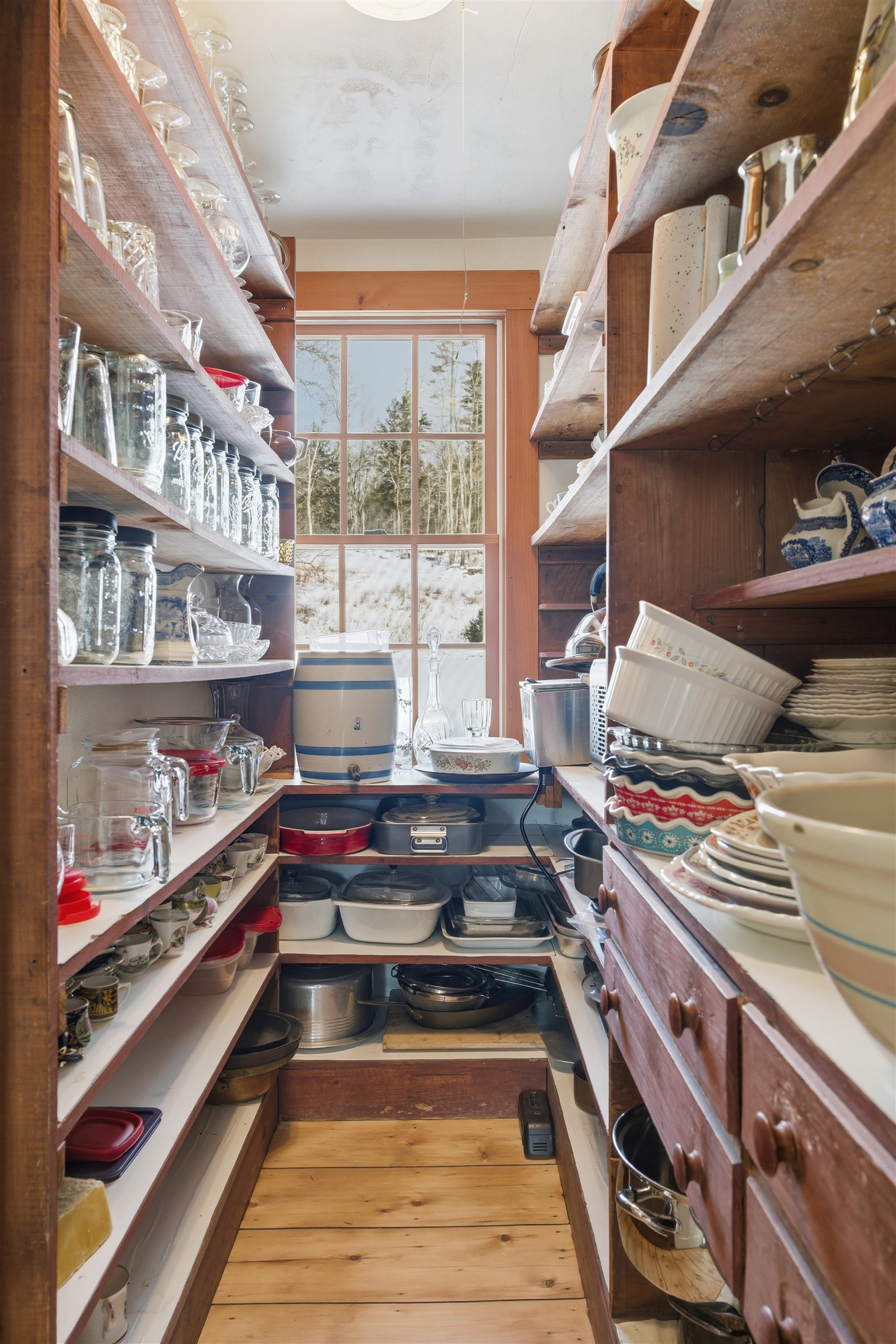 4669 Vermont Rte 100 Londonderry, VT 05148 - Photo 17 of 39