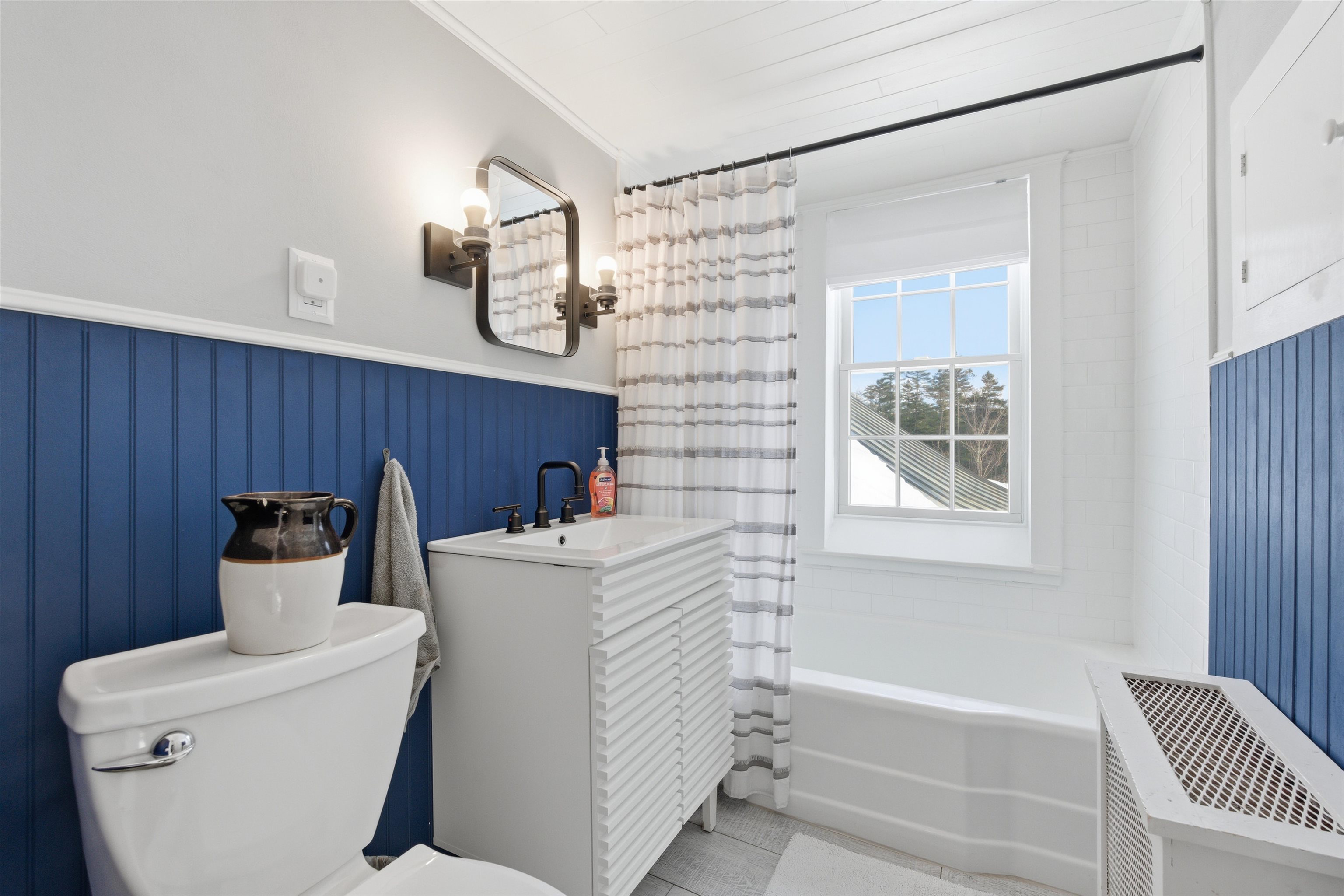 4669 Vermont Rte 100 Londonderry, VT 05148 - Photo 23 of 39