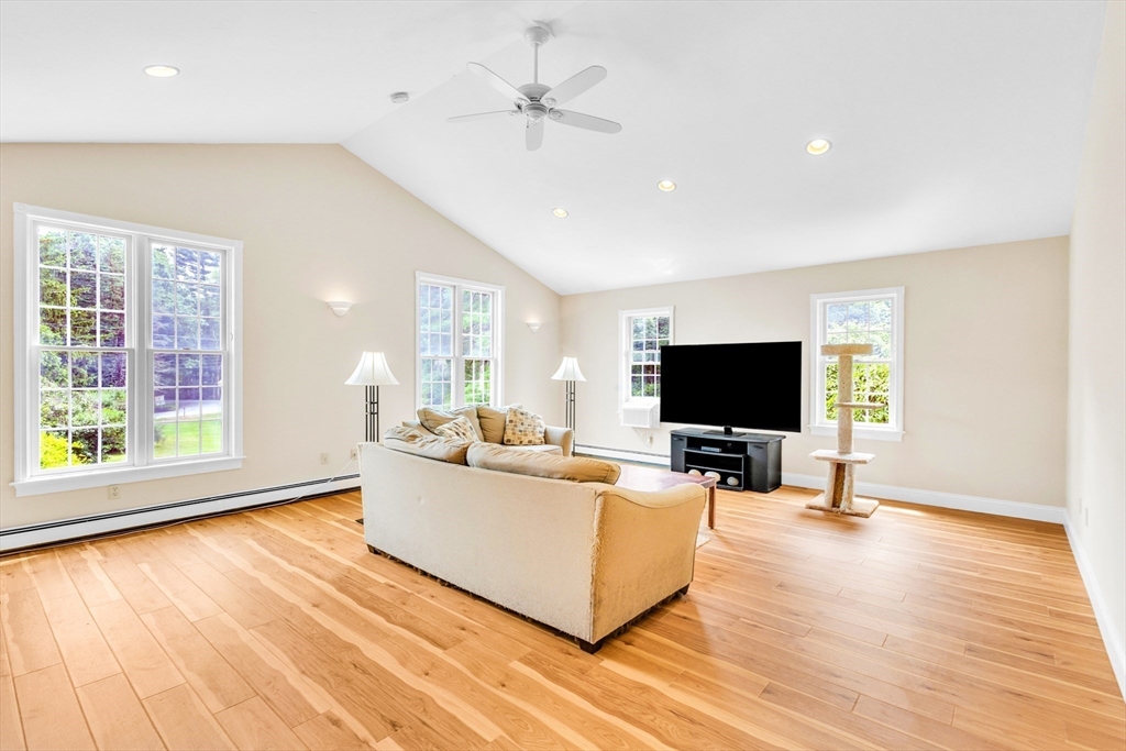 351 Burroughs Road Boxborough, MA 01719 - Photo 12 of 31