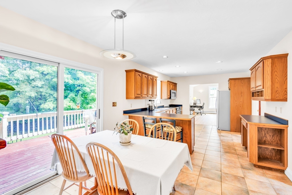 351 Burroughs Road Boxborough, MA 01719 - Photo 7 of 31