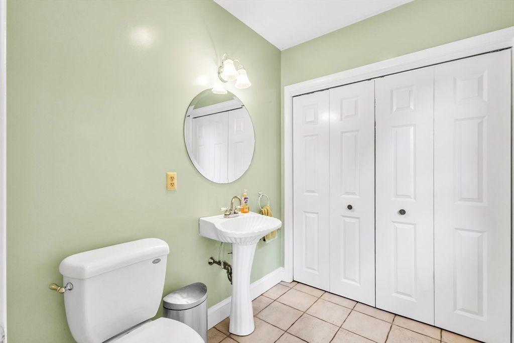 351 Burroughs Road Boxborough, MA 01719 - Photo 8 of 31