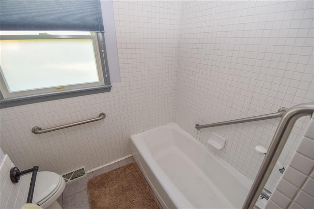 1304 North Winthrop Road Muncie, IN 47304 - Photo 22 of 26