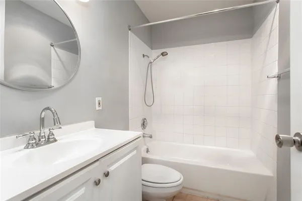 $2,100 | 2121 Travis Drive, Carrollton, TX 75006