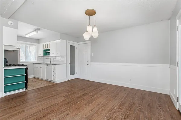 $2,100 | 2121 Travis Drive, Carrollton, TX 75006