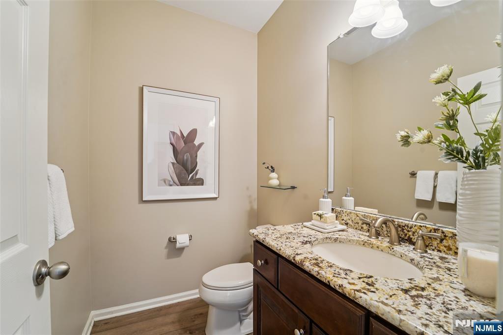 8 Masterson Court Waldwick, NJ 07463 - Photo 23 of 50