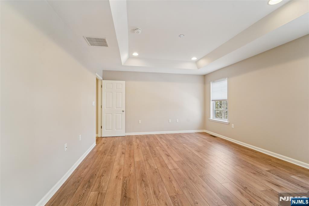 8 Masterson Court Waldwick, NJ 07463 - Photo 37 of 50