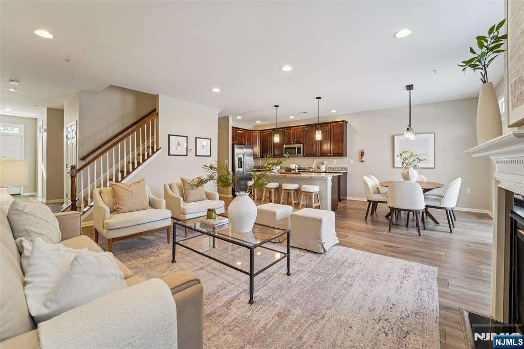 8 Masterson Court Waldwick, NJ 07463 - Photo 9 of 50