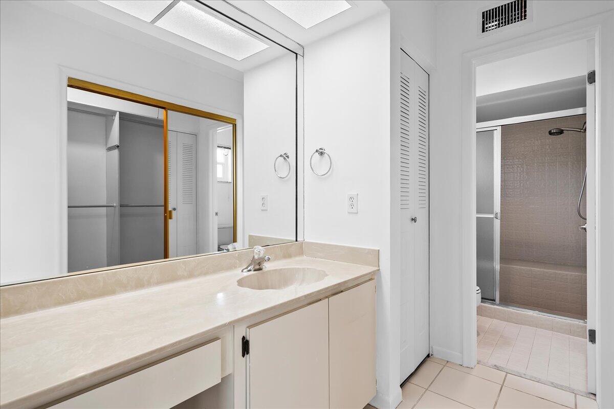 11004 Hidden Lake Place Boca Raton, FL 33498 - Photo 14 of 26 18-JLC_0161