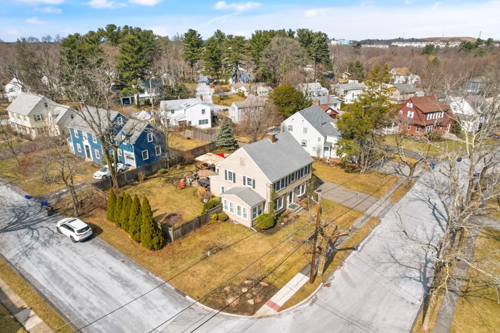 35 Lynnbrook Road Lynnfield, MA 01940 - Photo 2 of 41 Gallery Image 2
