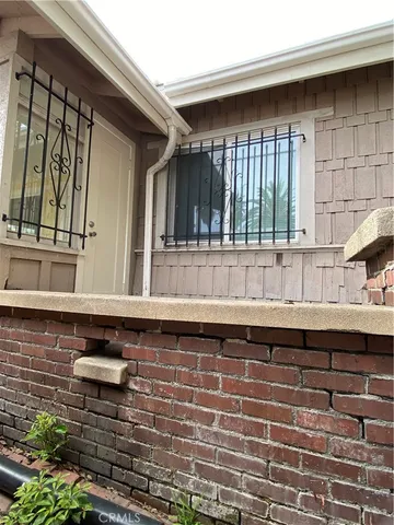 a view of entryway and hall