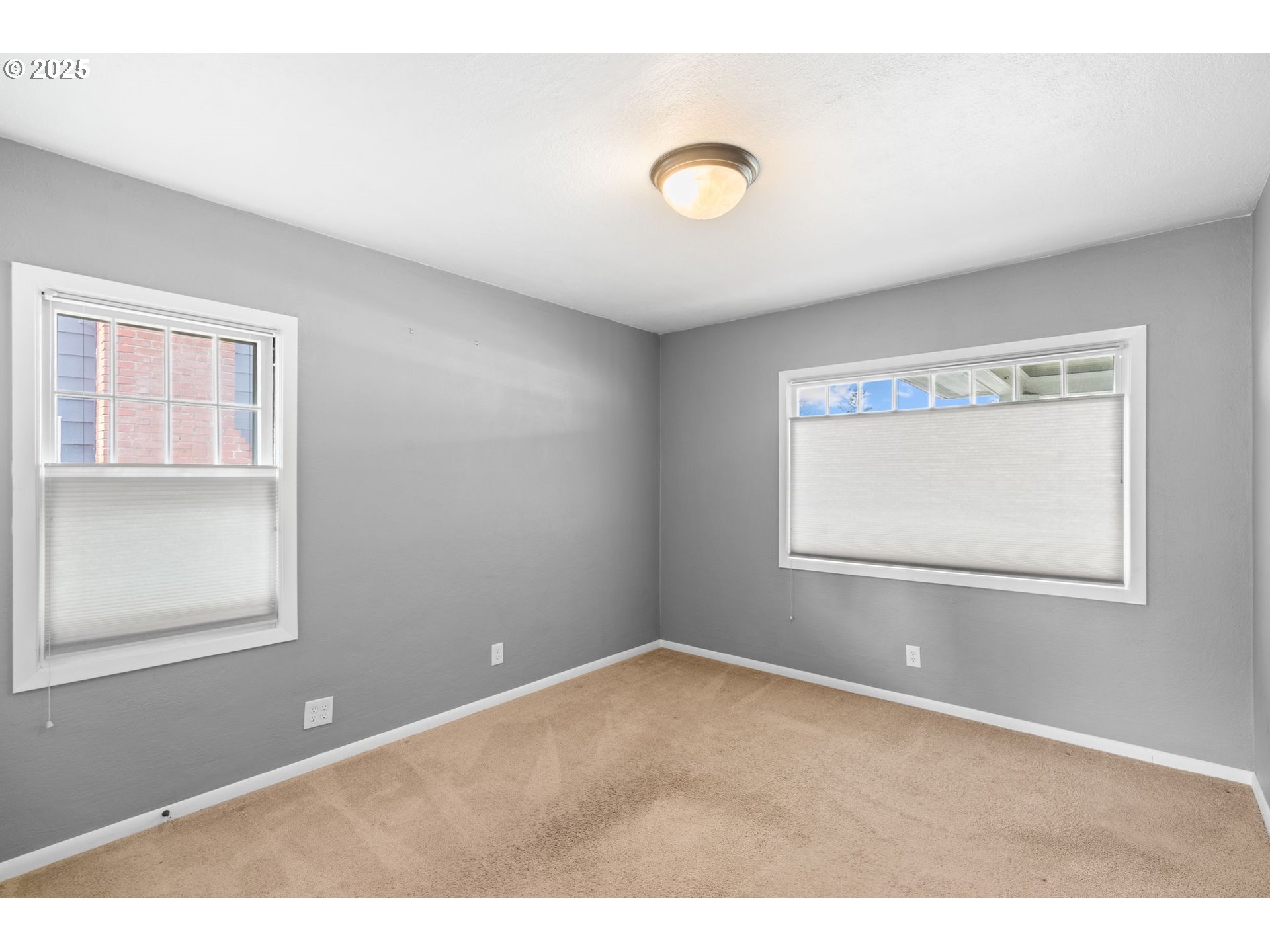 2416 North Rosa Parks Way Portland, OR 97217 - Photo 12 of 41 Bedroom, Primary