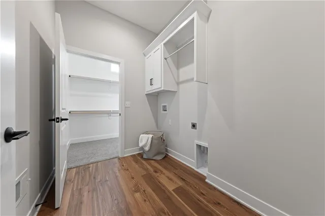 $565,000 | 25257 West 142nd Street, Olathe, KS 66061