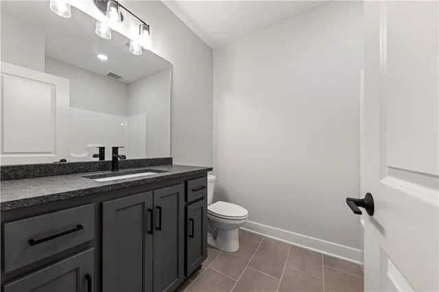 $565,000 | 25257 West 142nd Street, Olathe, KS 66061