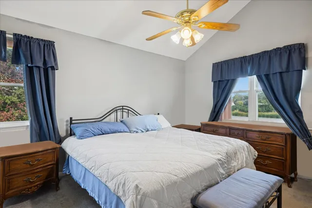 $389,000 | 10 Barrington Court, Lake In The Hills, IL 60156