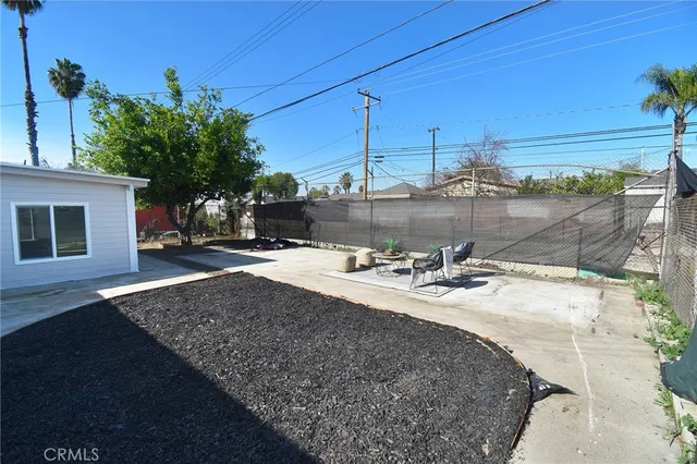 a view of backyard of house