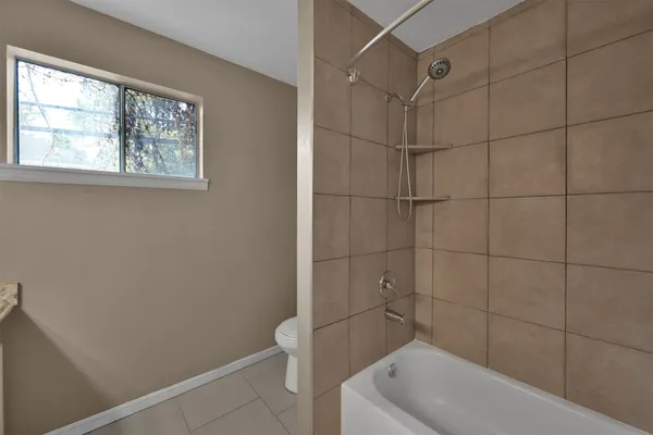 $2,250 | 416 Milwaukee Street, Houston, TX 77009