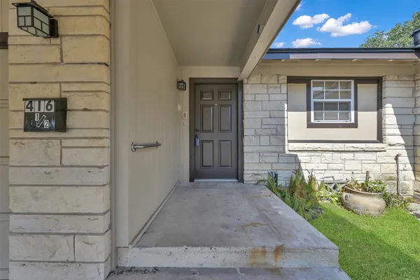 $2,250 | 416 Milwaukee Street, Houston, TX 77009