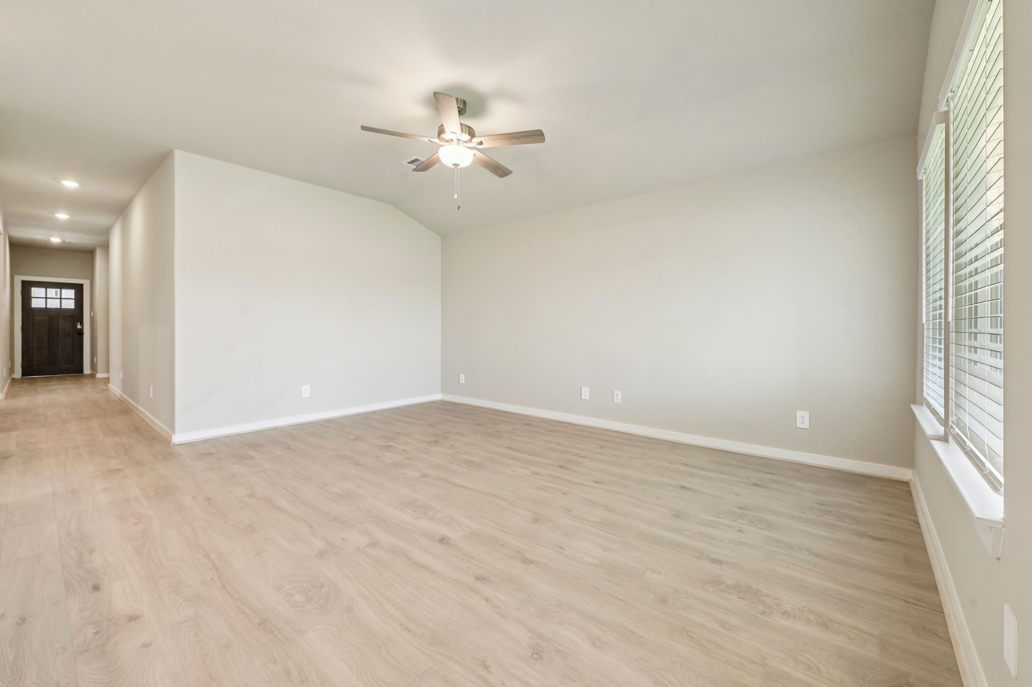 14036 Granger Pointe Lane Conroe, TX 77302 - Photo 4 of 13