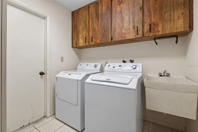 $450,000 | 1575 Burnham Lane, Dunedin, FL 34698