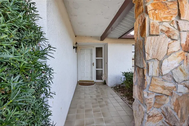 $450,000 | 1575 Burnham Lane, Dunedin, FL 34698