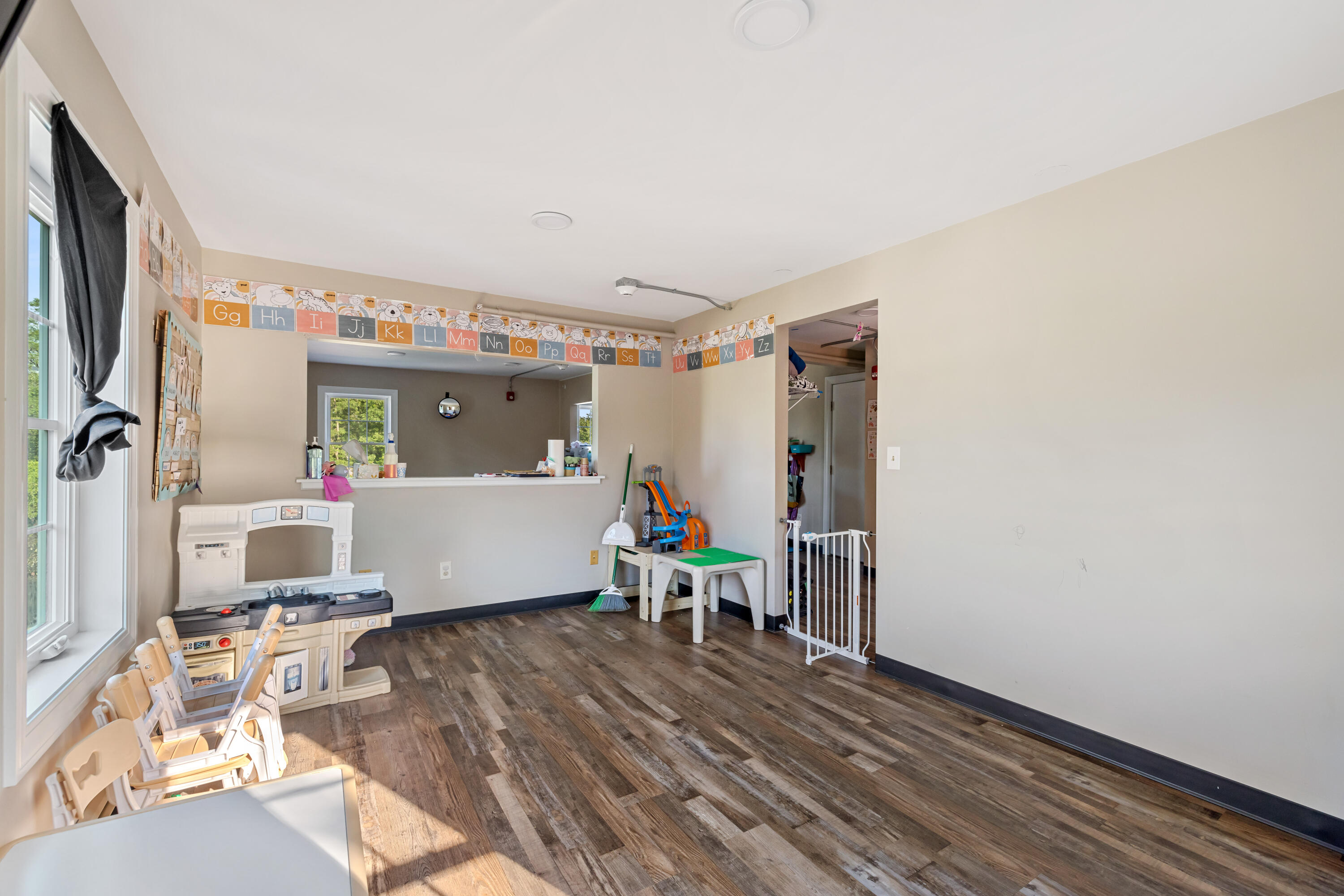 70 Ossipee Trail East Standish, ME 04084 - Photo 4 of 25 3G0A2807